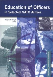 Opakowanie Education of Officers in selected NATO Armies