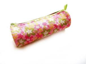 Okładka książki Piórnik POL 023 z nadrukiem Złote Kwiatki MESIO.pl