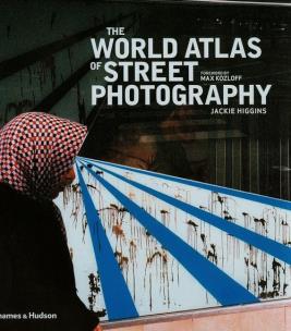 Okładka książki The World Atlas of Street Photography