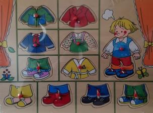 Okładka książki Układanka drewniana Ubranka 12