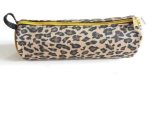 Okładka książki Piórnik POL 004 z nadrukiem Panterka MESIO.pl