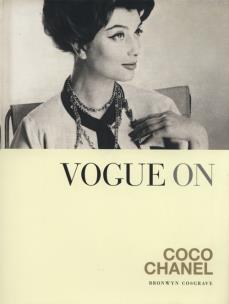 Okładka książki Vogue on Coco Chanel