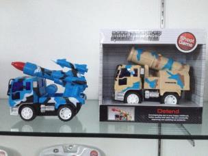 Okładka książki AUTO WOJSKOWE Z NAPĘDEM 15 cm. STRZELAJĄCE STRZAŁKAMI