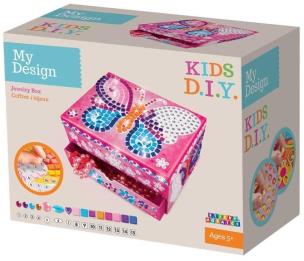 Okładka książki Wyklejana szkatułka z motylem