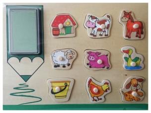 Opakowanie Drewniana układanka - stempelki na pinezkach