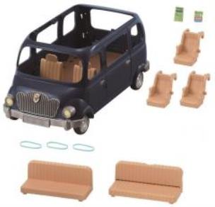 Okładka książki Sylvanian Families Rodzinny siedmioosobowy Minivan