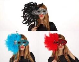 Opakowanie Maska z piórem