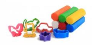 Zdjęcie produktu Plastolinka 6 wałków 240g z akcesoriami w wiaderku