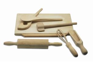 Opakowanie Drewniana deska z akcesoriami kuchennymi