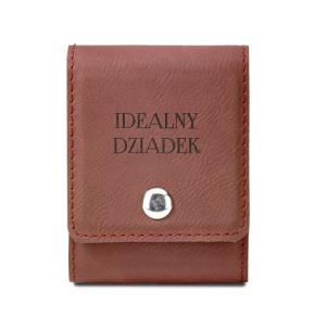 Opakowanie Karty do gry w brązowym etui z dedykacją IDEALNY DZIADEK,
