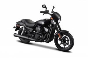 Opakowanie MOTOCYKL 2015 STREET 750 CZARNY MAT SKALA 1:18