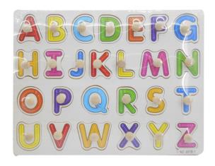 Opakowanie Układanka drewniana literki z pinezkami