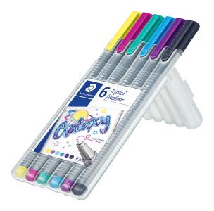 Cienkopis Staedtler triplus GALAXY 6 kolorów w etui. Wydawca: STAEDTLER. Multiszop.pl Opakowanie Cienkopis Staedtler triplus GALAXY 6 kolorów w etui