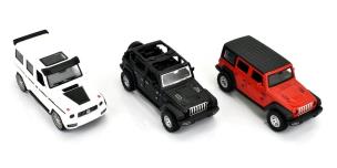 Opakowanie Samochód metalowy terenowy 1:36 mix