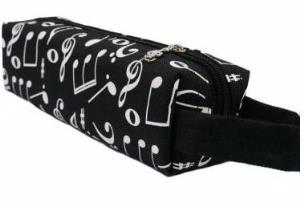 Opakowanie Piórnik - nuty czarny