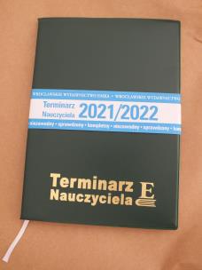 Opakowanie Terminarz Nauczyciela 2021/2022 Emka broszura zielony