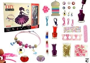 Akademia mody - zestaw koralików księżniczki. Wydawca: Pro Kids. Multiszop.pl Opakowanie Akademia mody - zestaw koralików księżniczki