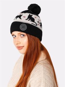 Czapka zimowa / CZARNE KOTY. Wydawca: Nadwyraz. Multiszop.pl Opakowanie Czapka zimowa / CZARNE KOTY