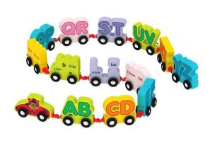 Opakowanie Drewniany pociąg z literkami