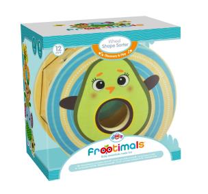 Drewniany sorter kształtów na kółkach Frootimals miss pio chickicado. Wydawca: Kids Euroswan. Multiszop.pl Opakowanie Drewniany sorter kształtów na kółkach Frootimals miss pio chickicado