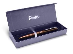 Opakowanie Eleganckie pióro kulkowe EnerGel 0,7 mm BL2007-E brązowe w etui