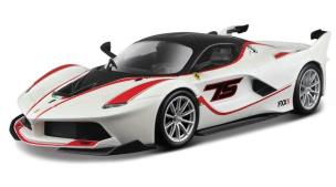 Ferrari FXX-K white 1:24 BBURAGO. Wydawca: BBurago. Multiszop.pl Opakowanie Ferrari FXX-K white 1:24 BBURAGO