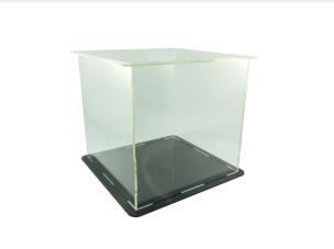 Gablotka składana 15x15x15 cm czarna podstawa. Wydawca: Crafters. Multiszop.pl Opakowanie Gablotka składana 15x15x15 cm czarna podstawa