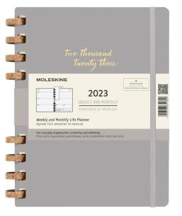 Kalendarz 2023 tyg./mies 12MXL tw. Remake Smoke. Wydawca: Moleskine. Multiszop.pl Opakowanie Kalendarz 2023 tyg./mies 12MXL tw. Remake Smoke