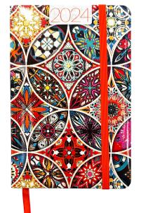 Kalendarz 2024 foto lux z gumką B6 dzienny  V2. Wydawca: AVANTI. Multiszop.pl Opakowanie Kalendarz 2024 foto lux z gumką B6 dzienny  V2
