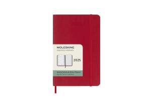 Kalendarz 2025 12M Moleskine P tygodniowy Scarlet Red 9x14. Wydawca: Moleskine. Multiszop.pl Opakowanie Kalendarz 2025 12M Moleskine P tygodniowy Scarlet Red 9x14