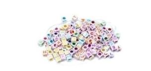 Opakowanie Koraliki literki kolorowe biała kostka 20g+sznurek