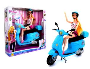 Opakowanie Lalka na skuterze