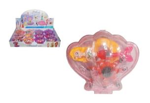 Lalka w muszli MIX. Wydawca: SWEDE. Multiszop.pl Opakowanie Lalka w muszli MIX