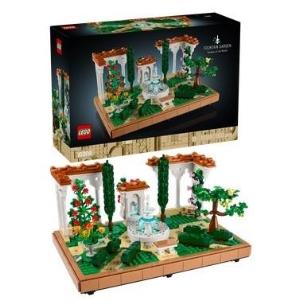 LEGO(R) ICONS 10359 Fontanna w ogrodzie. Wydawca: LEGO(R). Multiszop.pl Opakowanie LEGO(R) ICONS 10359 Fontanna w ogrodzie