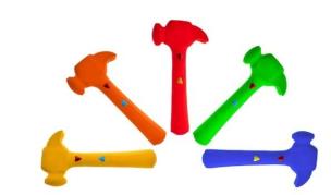 Miękki młotek MIX. Wydawca: Hencz Toys. Multiszop.pl Opakowanie Miękki młotek MIX