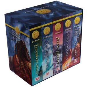Pakiet Olimpijscy herosi. Autor: Rick Riordan. Multiszop.pl Okładka książki Pakiet Olimpijscy herosi