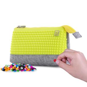 Piórnik na suwak PIXIE CREW z żółtym panelem. Wydawca: Cass Film. Multiszop.pl Opakowanie Piórnik na suwak PIXIE CREW z żółtym panelem