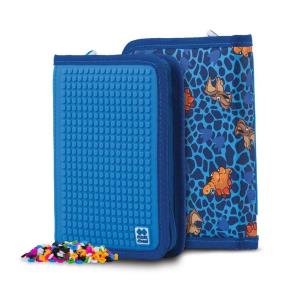 Piórnik szkolny na suwak z niebieskim panelem. Wydawca: Cass Film. Multiszop.pl Opakowanie Piórnik szkolny na suwak z niebieskim panelem