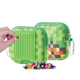 Saszetka na suwak z zielonym panelem. Wydawca: Cass Film. Multiszop.pl Opakowanie Saszetka na suwak z zielonym panelem