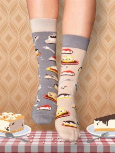 Skarpety Serniczek 39-42. Autor: Nadwyraz.com. Multiszop.pl Okładka książki Skarpety Serniczek 39-42