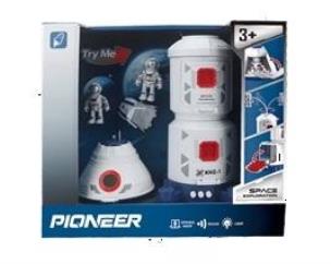 Opakowanie Stacja kosmiczna z kosmonautami