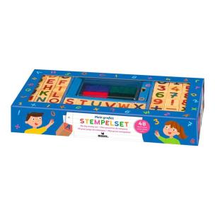 Stempelki Drewniane - Alfabet, Cyfry, Znaki... Wydawca: Moses. Multiszop.pl Opakowanie Stempelki Drewniane - Alfabet, Cyfry, Znaki..