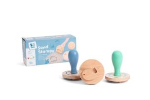 Stemple do piasku drewniane. Wydawca: BS Toys. Multiszop.pl Opakowanie Stemple do piasku drewniane