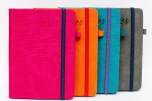 Opakowanie Terminarz 2024 tygodniowy A6+ Krokodylek MIX