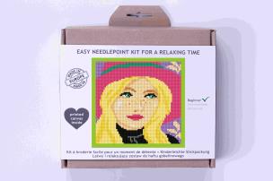 Opakowanie Zestaw do haftu mini gobelinowego Dziewczyna w kapeluszu