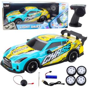 Auto sportowe R/C podświetlana karoseria turkusowe. Wydawca: Leantoys. Multiszop.pl Opakowanie Auto sportowe R/C podświetlana karoseria turkusowe