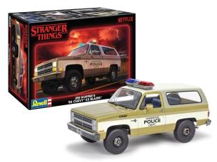 Chevrolet K5 Blazer (1985) - Stranger Things. Wydawca: Revell. Multiszop.pl Opakowanie Chevrolet K5 Blazer (1985) - Stranger Things