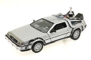 Opakowanie Delorean - Back To The Future Part II 1:24 WELLY