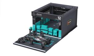 Opakowanie F1 Mercedes AMG - Antonelli 1:43