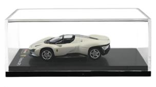 Opakowanie Ferrari Daytona SP3 1:64 white